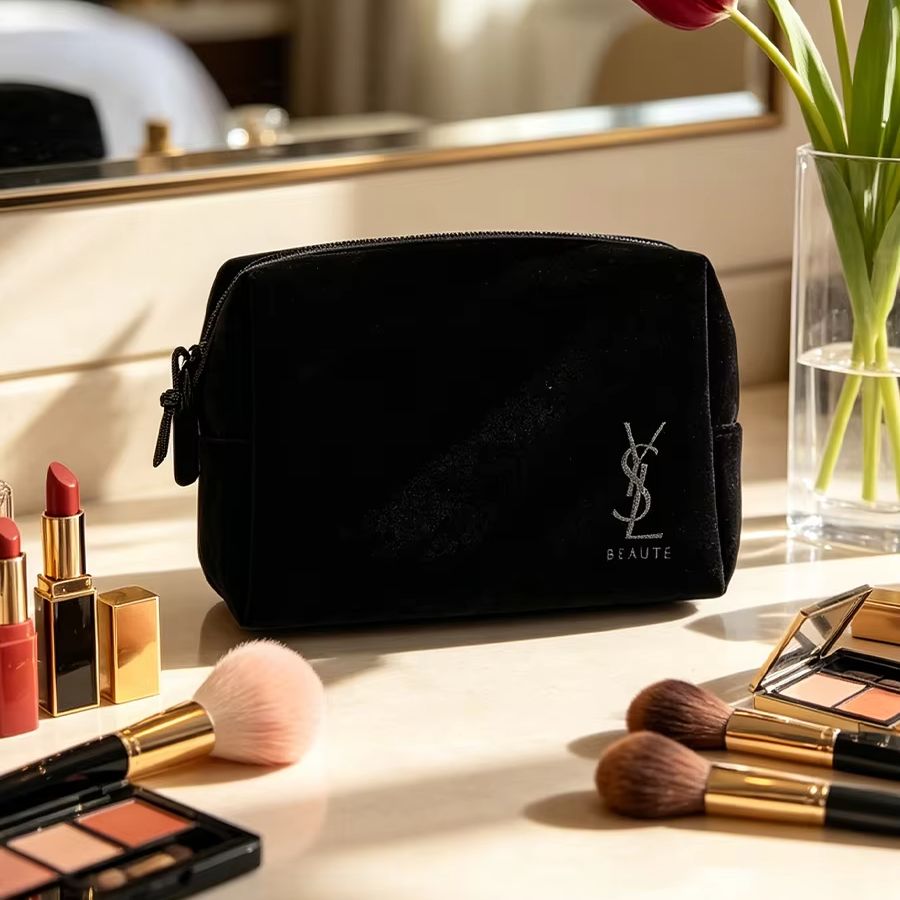 YSL’s Bag Black Printed Cosmet - đánh giá và giá Ysl Beauty Makeup Bag