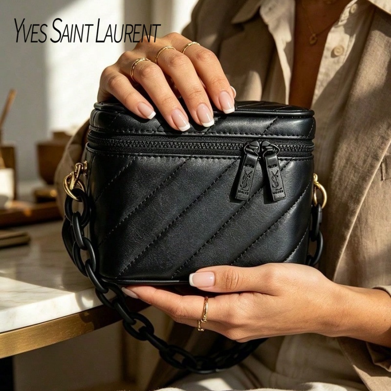 Yves Saint Laurent’s Bag Black - đánh giá và giá Ysl Beauty Makeup Bag