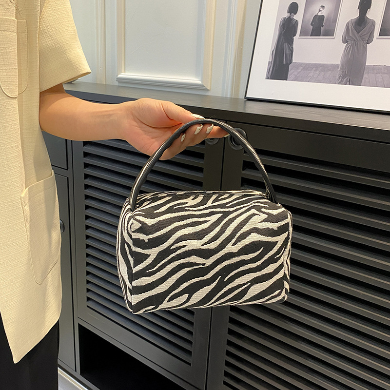 Leopard Makeup Bag Luxury  Lar - đánh giá và giá Ysl Beauty Makeup Bag